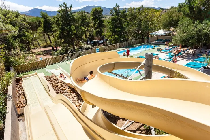 VERNIEUWD Waterpark op de camping