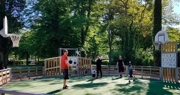 Camping cahteau des marais - sportveld