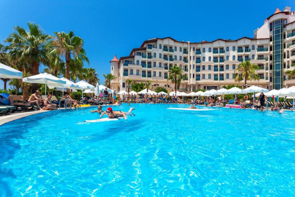 Hotel Bella Resort & Spa