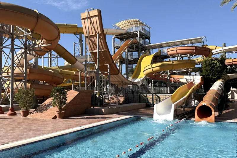 SPLASHWORLD AQI Pegasos World