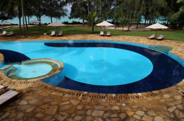 BlueBay Beach Resort