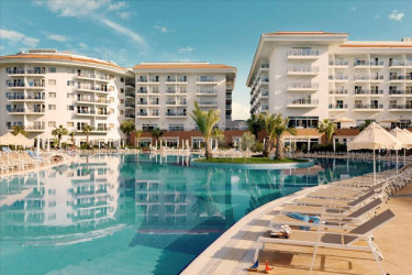 Sea World Resort & Spa