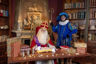 beekse_bergen_sint_en_piet.jpg