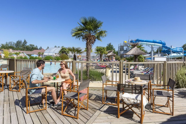 Camping Les Alicourts Resort-terras