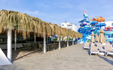 Blue Wave Suite Hotel