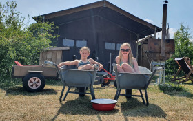 REVIEW: Met een dreumes naar de kleinste 5-sterren camping van Nederland