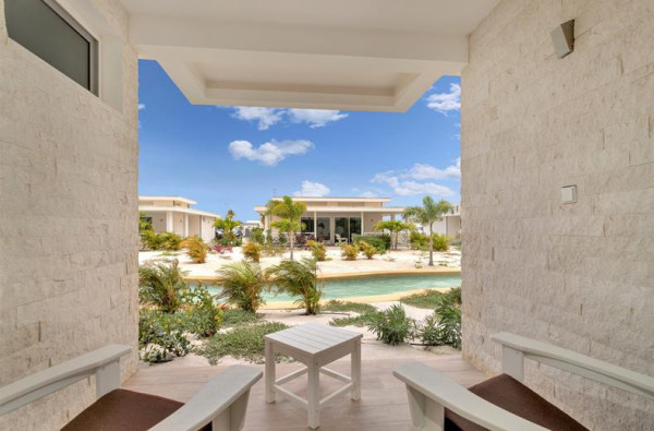 TIME TO SMILE Chogogo Bonaire