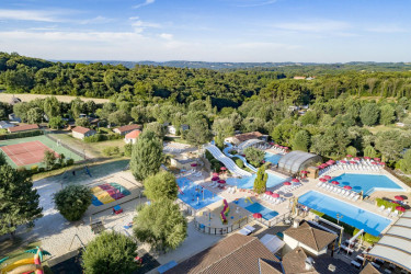 Camping Les Péneyrals