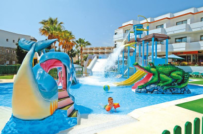 TUI BLUE for Families