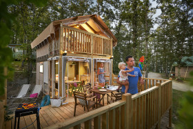 Camping met zwemparadijs aan zee