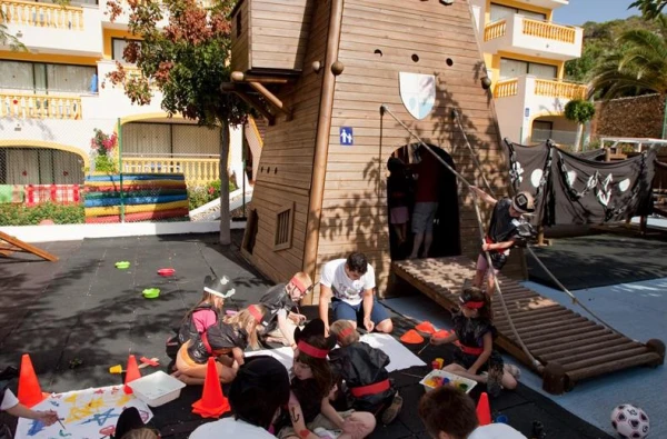 Royal Son Bou Family Club