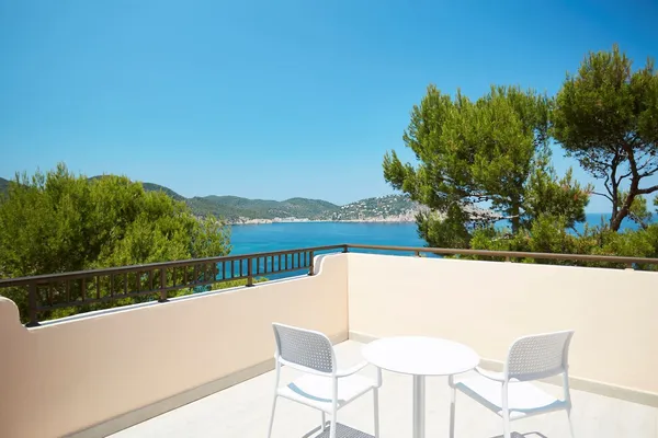 Invisa Figueral Resort (10).jpg