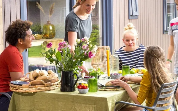 Vier een feestweekend in het voorjaar met Kiki & Koen