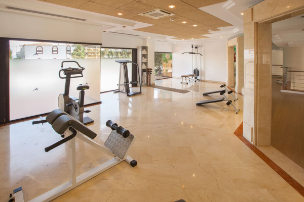 Abora Continental by Lopesan