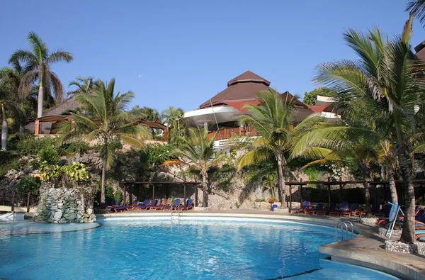 Leopard Beach Resort & Spa