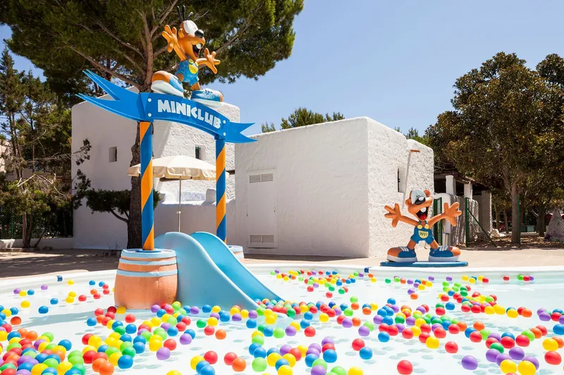 Invisa Figueral Resort (19).jpg