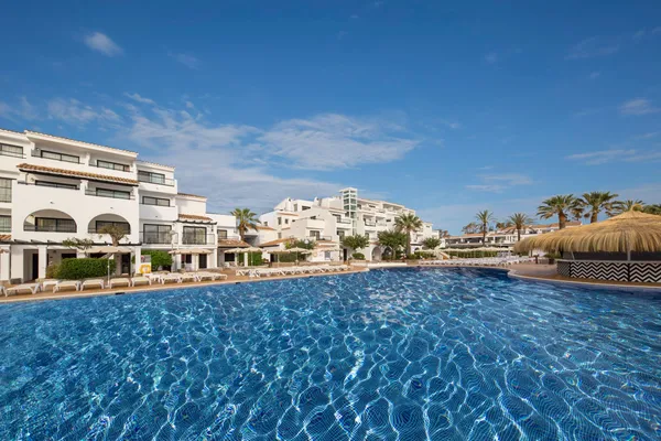 club-bahamas (5).jpg