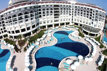 Diamond Premium Hotel