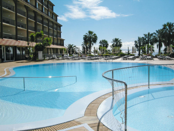 Aparthotel Four Views Oasis