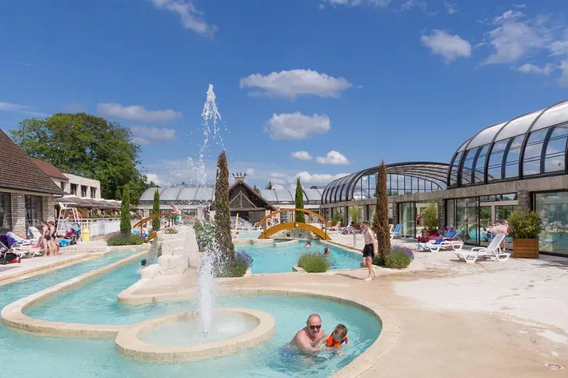 Camping La Croix du Vieux Pont in Berny Rivière (vlak bij Disneyland Parijs) 