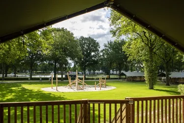 LEISTERT glamping+tent+superior+(2).jpg