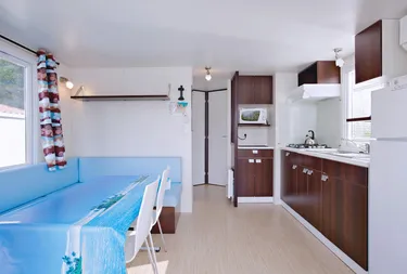 luxe kamperen Frankrijk (interieur stacaravan)