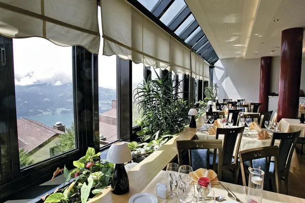 Zomervakantie naar Dorint Hotel Blüemlisalp Beatenberg in Zwitserland