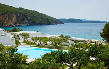 Lichnos Beach Hotel en Suites