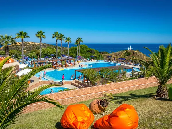 Auramar Beach Resort