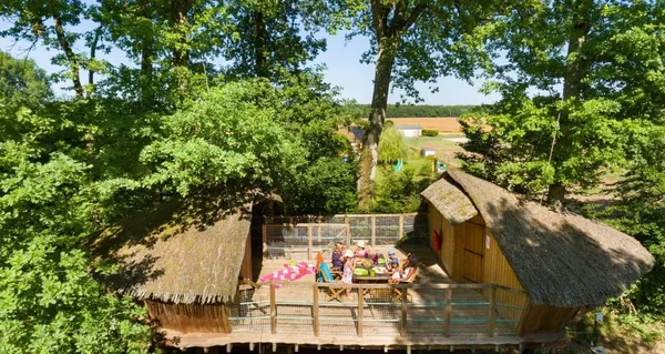 Camping cahteau des marais - boomhut accommodatie