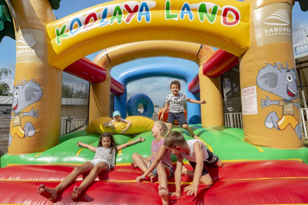 Les Deux Fontaines- springkussen