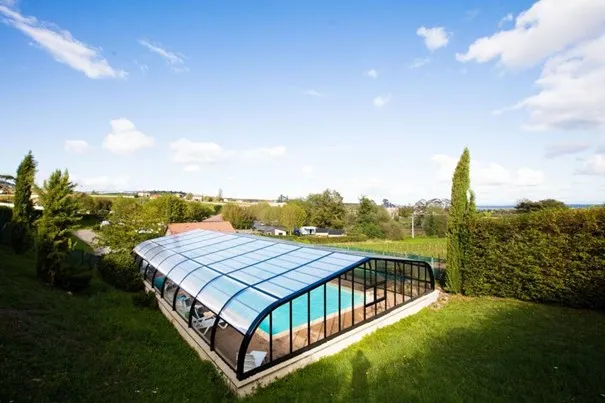 Camping La Grappe Fleurie - overdekt zwembad