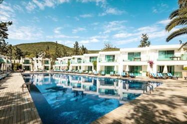 Hotel Voyage Torba