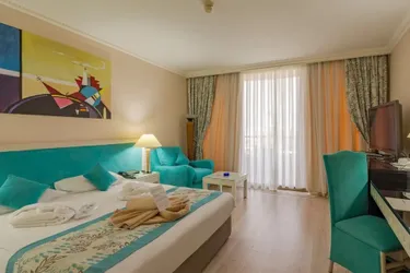 Sunrise Queen Resort & Spa