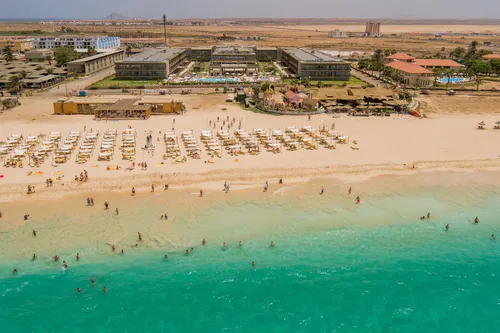 Hotel Oasis Salinas Sea