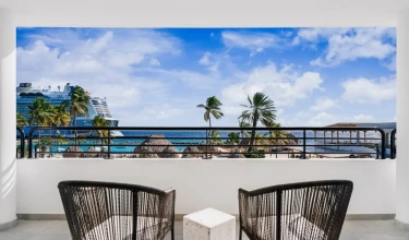 Mangrove Beach Resort 