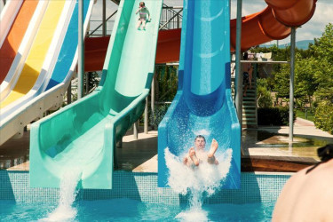 Sea World Resort & Spa