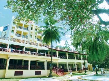 Hotel Neptune Beach Resort