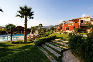 Hotel Alcantara Resort