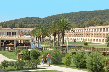 hotel-messonghi-beach (15).jpg