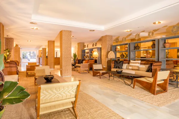 club-bahamas (10).jpg