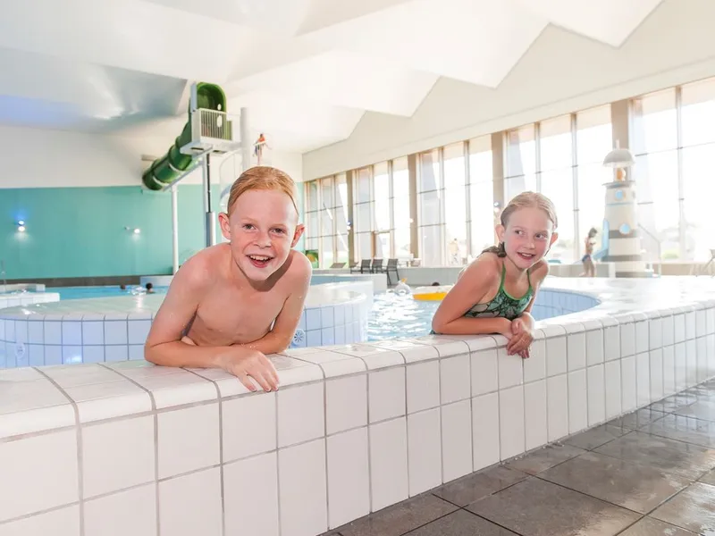 Beach Resort Ooghduyne - binnenzwembad