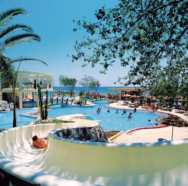 Kindvriendelijk hotel Calypso Beach in Faliraki op Rhodos - Griekenland