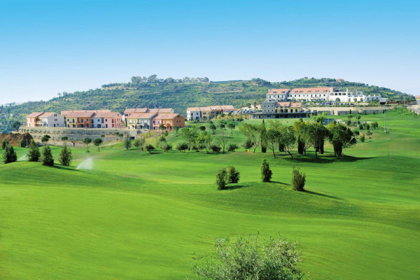 Residence Castellaro Golf Resort