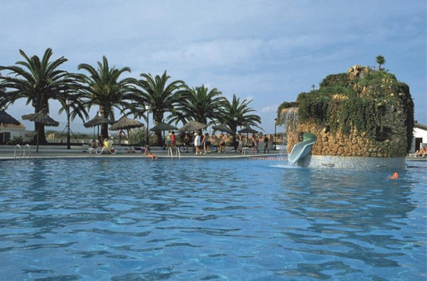 Aparthotel Acualandia