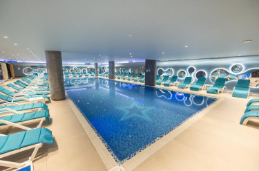 Grand Blue Fafa Resort 