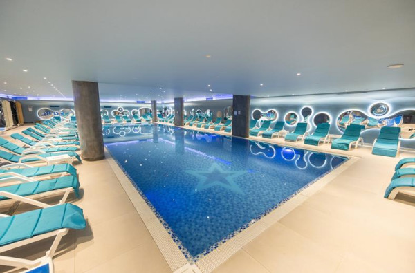 Grand Blue Fafa Resort 