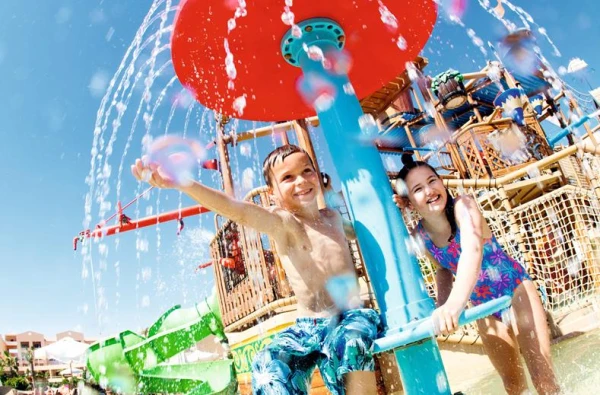 SPLASHWORLD Aqualand Village Corfu