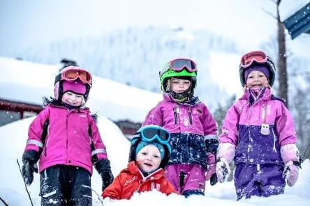 Praktische tips voor een wintersport met baby