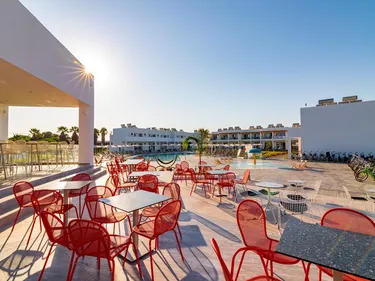 Spark Hotel Lambi Resort (2) - hoofdfoto.jpg